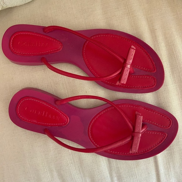 Colehaan Red/Fuchsia “Bikini” Sandal Fun Feminine - Picture 4 of 15